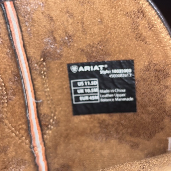 Ariat Cowboy Boots - Picture 2 of 3